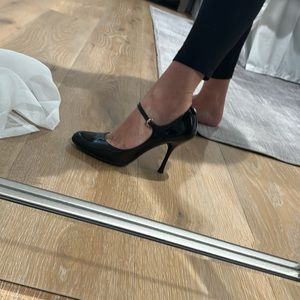 Gucci Mary Jane Pumps